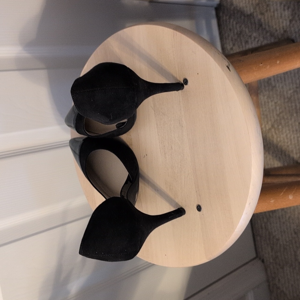 Shoes - Picture 2 of 3